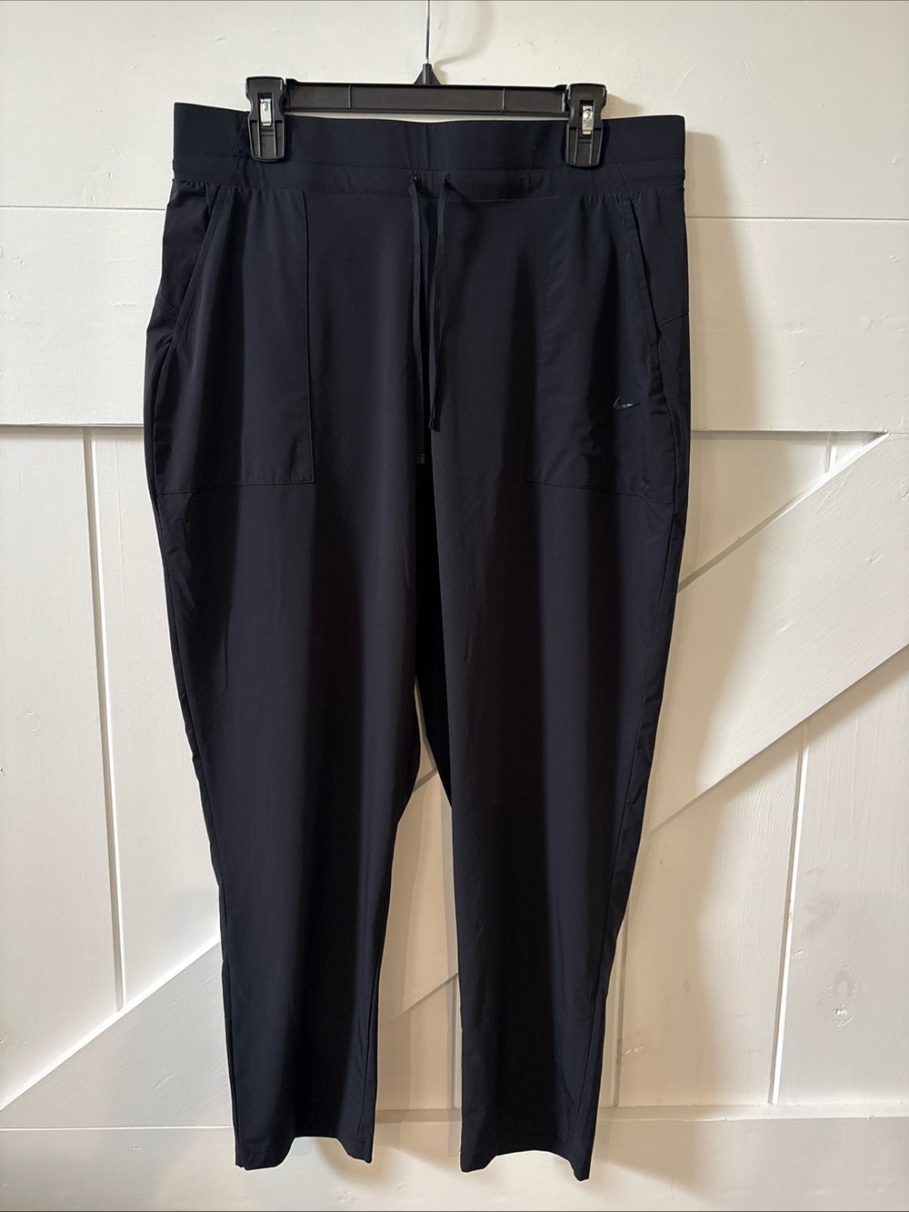 Nike Women’s Black Bliss Luxe Training Pants Size XL Activewear Zip Pocket